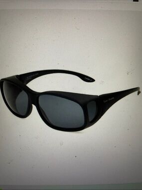 Foster Grant Solar Shield fit-over sunglasses